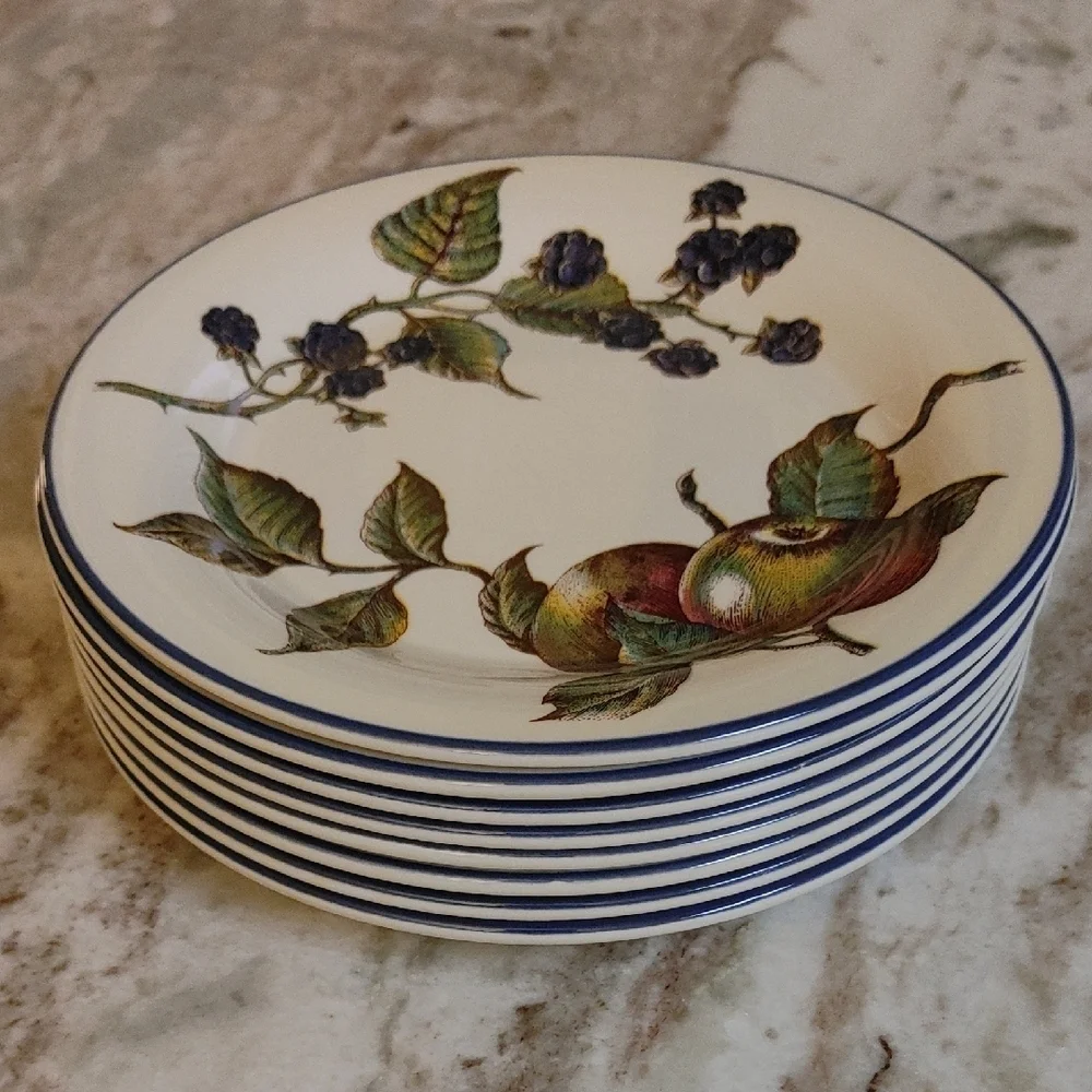 4 Pier 1 MACINTOSH Salad Plates